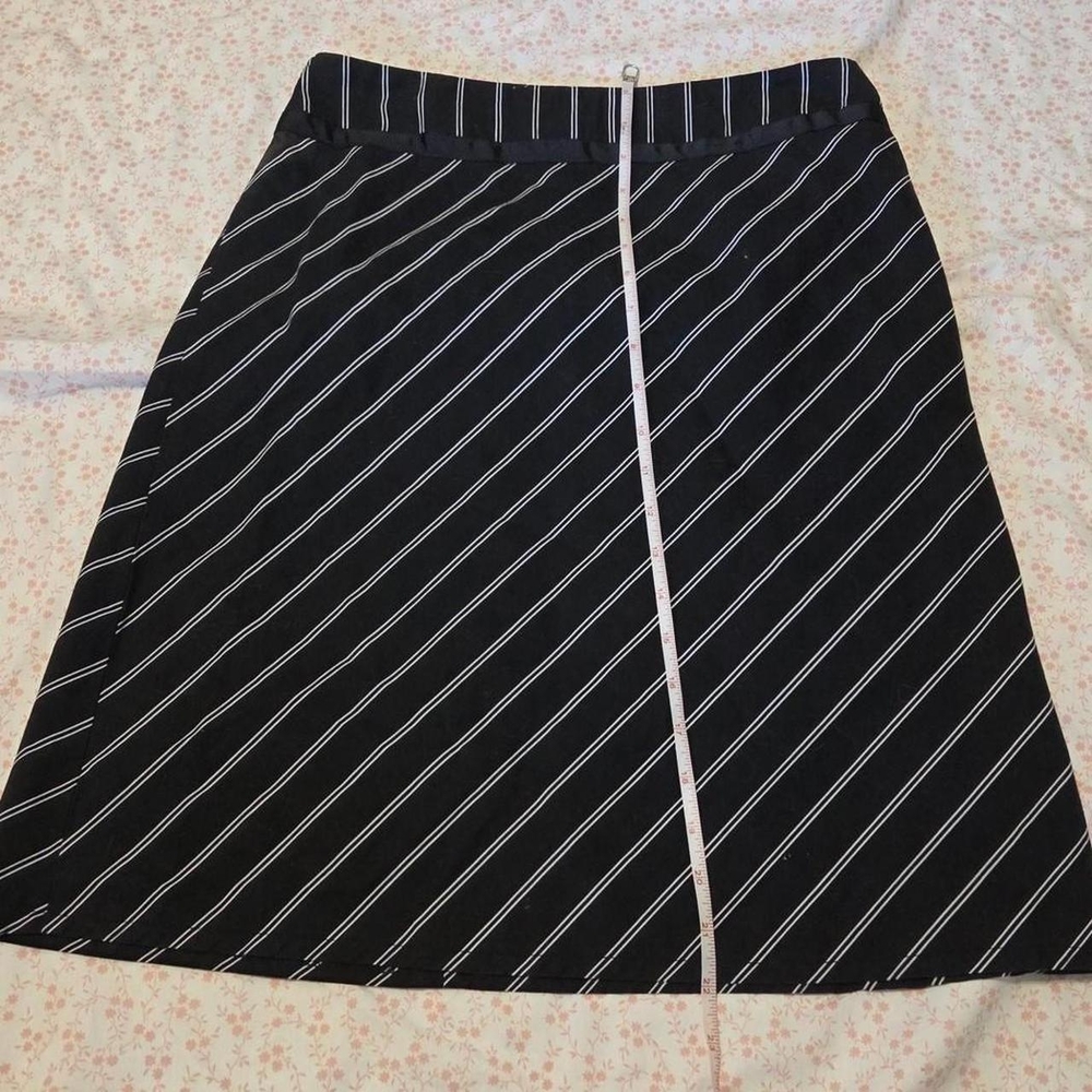 Vintage y2k No Boundaries black and white striped skirt size small - Picture 2 of 5